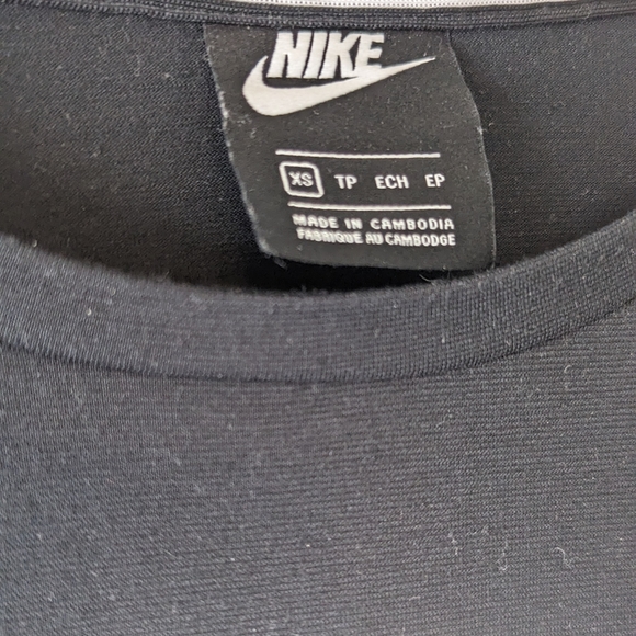 Nike Sportswear Women's Essential Futura Icon T Shirt Size XS - Picture 4 of 6